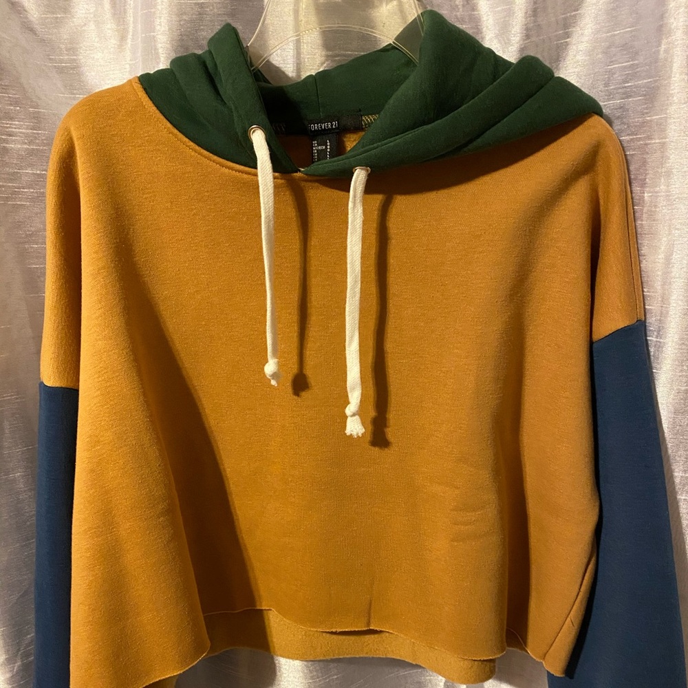 Cropped sweater